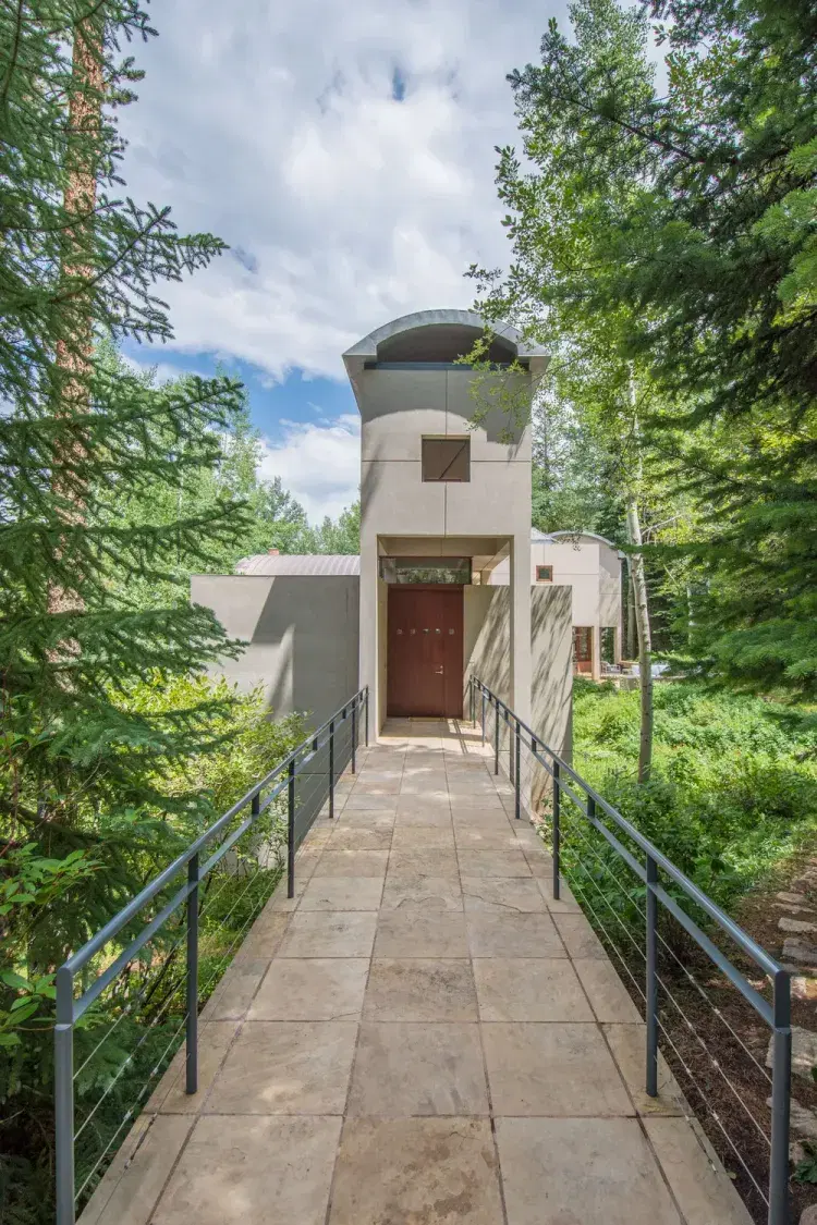 Pine Villa image 1