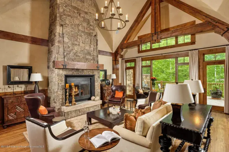 Mountain Lodge Mansion  image 1