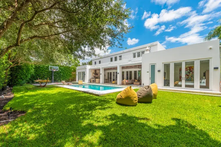 Villa Cortez