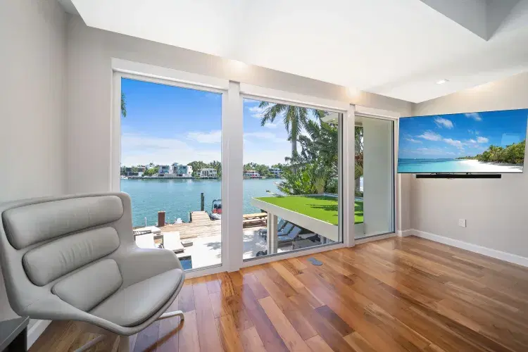 Villa Tiki image 2