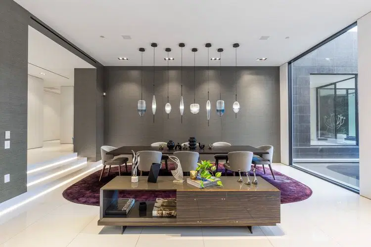 Lago Vista Modern  image 4