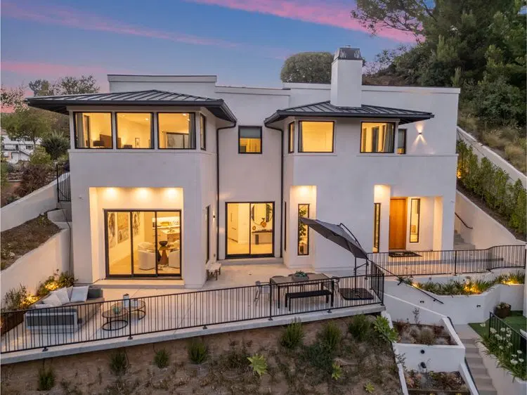 Belden Modern Villa