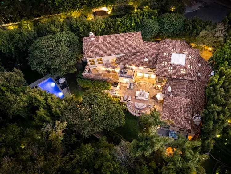 Carolwood Estate image 1