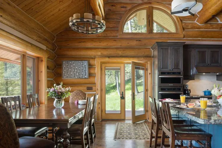 Bluebell Cabin image 2