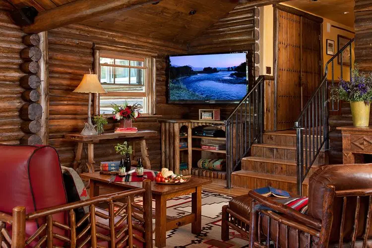 The Cabin image 3
