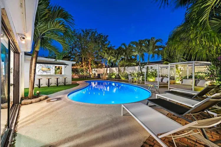 Casa Cobalt image 2
