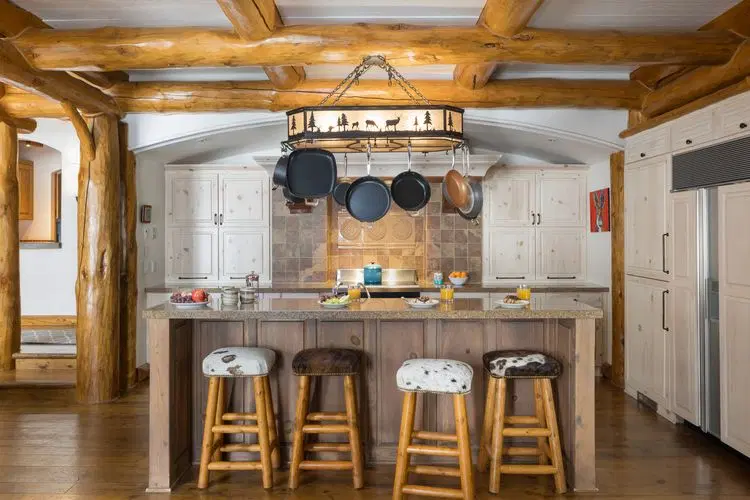 Bright Bear Lodge image 1