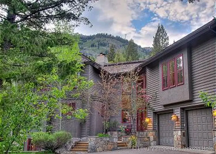 Cody Peak Lodge image 3