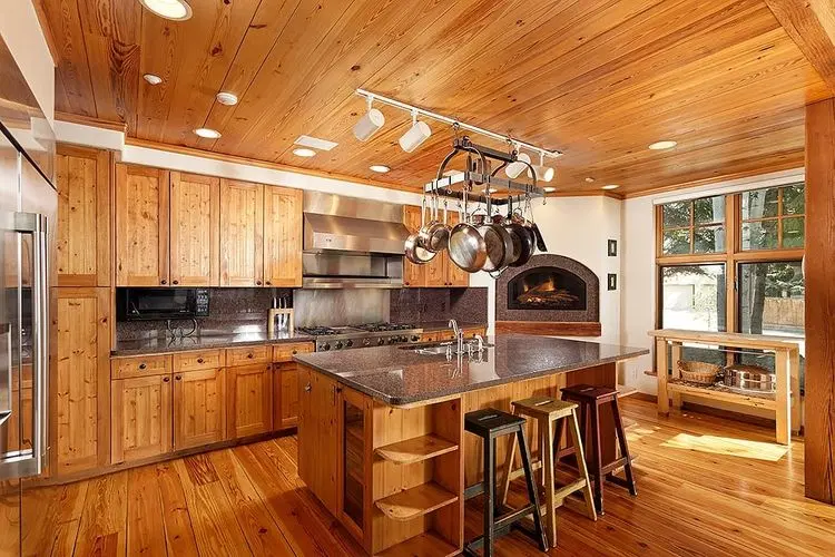 101 Park Avenue | Expansive Private Home in East Aspen, Walking Distance to Town image 5