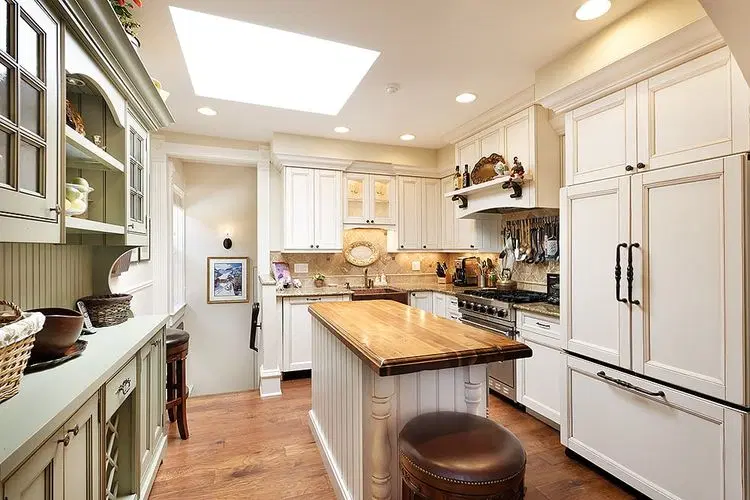 Little Jewel | Charming Private Home w/ views Aspen Mountain & BBQ, 4 Blocks from the Gondola image 4