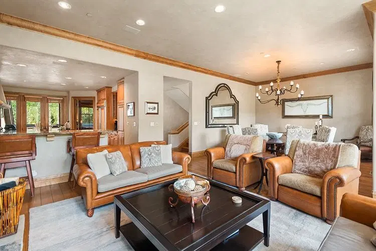 Owl Creek 04 | Ski-in, ski-out luxury townhome with private hot tub in Snowmass image 3