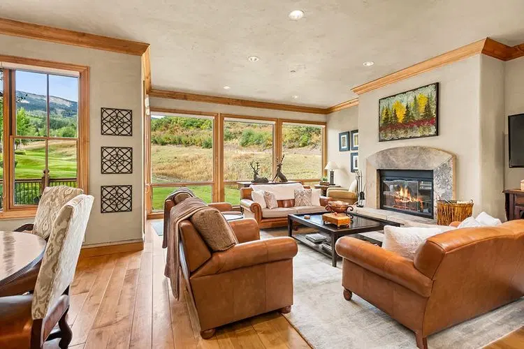 Owl Creek 04 | Ski-in, ski-out luxury townhome with private hot tub in Snowmass image 4