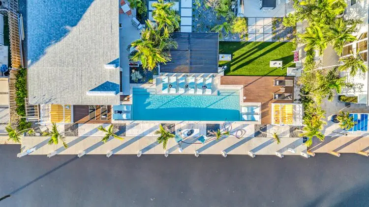 Waterfront / Heated pool /  Lime Key Four image 3