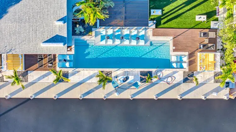 Waterfront / Heated pool /  Lime Key One image 3