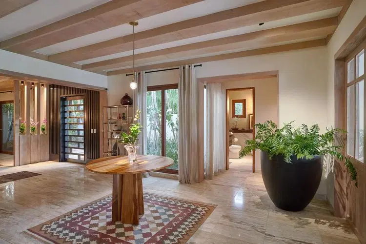 Casa Mia - Elegant Villa with Heated Pool image 3