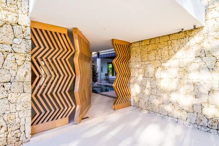Casa Sam - Luxury Villa with Pool & Jacuzzi image 2