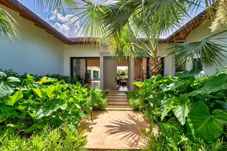 Villa Portón - Modern Retreat Near Golf & Marina image 2