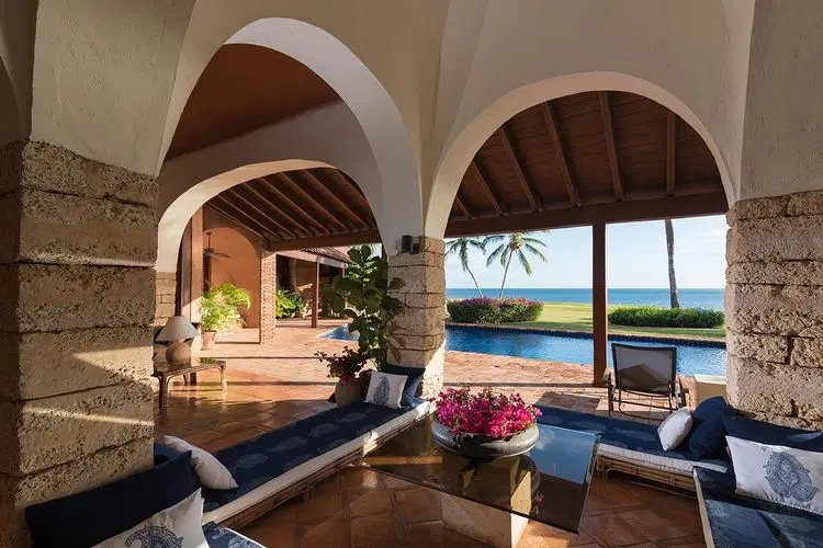 La Toscana - Oceanfront Villa with Iconic Design image 4
