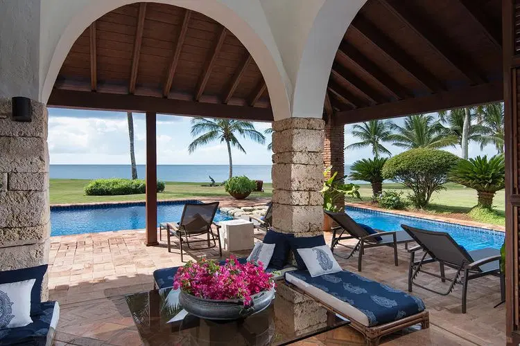 La Toscana - Oceanfront Villa with Iconic Design image 5