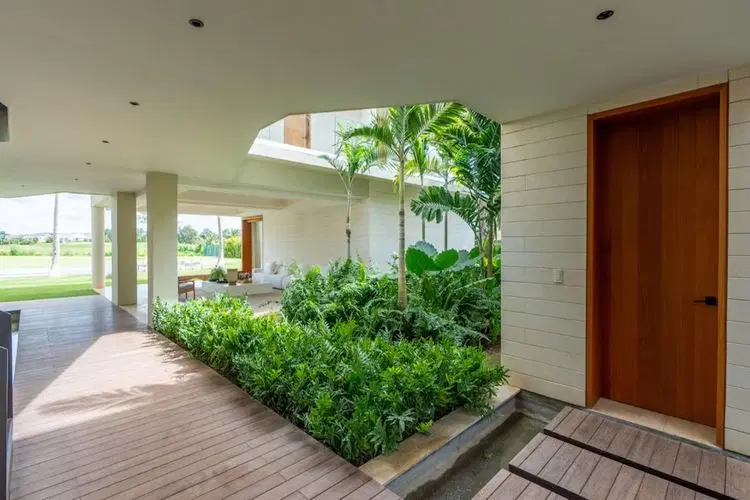 Porta Casa - Golfside Family Retreat image 3