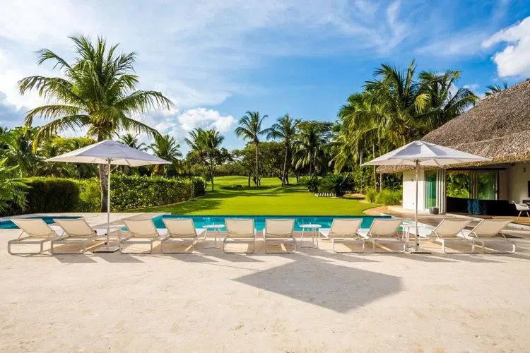 Casa Luna Llena - Modern Villa Near Minitas Beach image 1