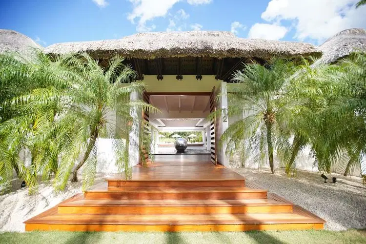 Casa Luna Llena - Modern Villa Near Minitas Beach image 3
