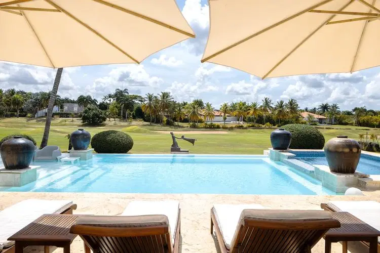 Casa Oasis - Tropical Villa Near Top Golf Courses image 1