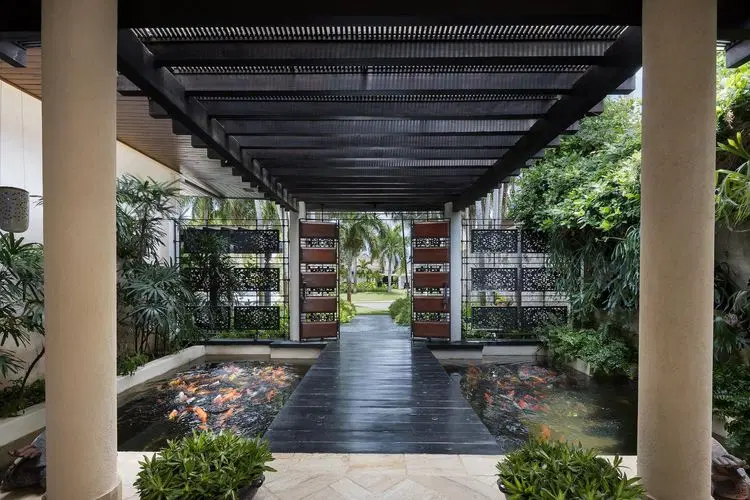 Casa Oasis - Tropical Villa Near Top Golf Courses image 4