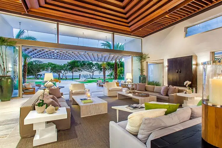 La Menina - Oceanfront Elegance Redefined image 2