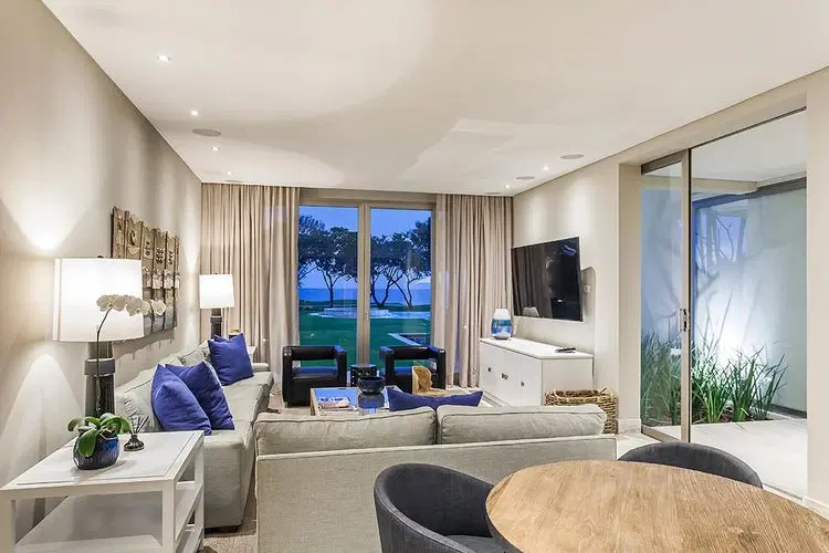 La Menina - Oceanfront Elegance Redefined image 5