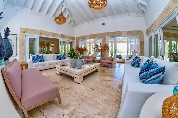 Villa Alfa - Luxury Villa with Golf Views image 4
