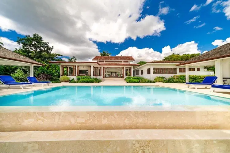 Hacienda Mallet - Serene Caribbean Escape image 1