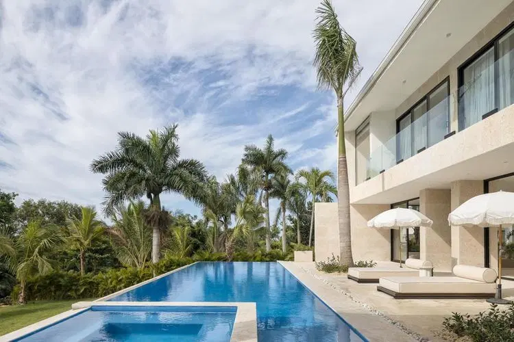 Casa Zens - Modern Coastal Luxury Retreat image 1