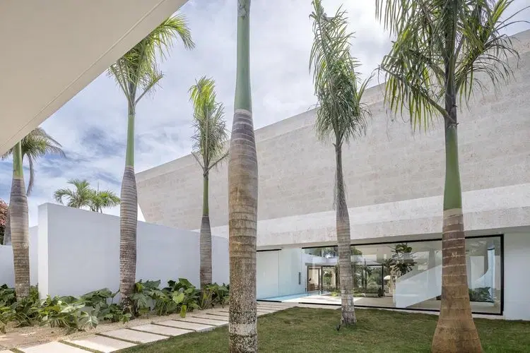 Casa Zens - Modern Coastal Luxury Retreat image 2
