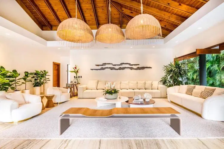 Villa Sky - Tranquil Elegance by the Beach image 4