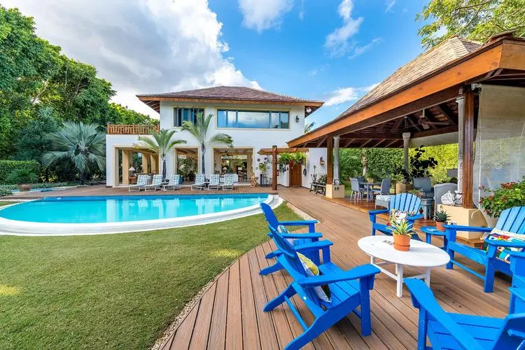 La Sultana - Balinese Villa by the Marina
