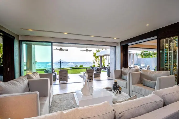 Ocean Bliss - Luxurious Escape in Punta Minitas image 2