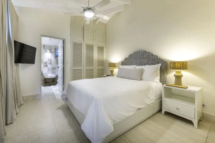 Maison Blanch - Coastal Modern Golf Villa Retreat image 4