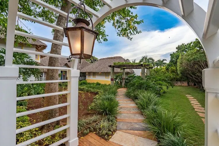 Casa Saman - Country Style Retreat image 2