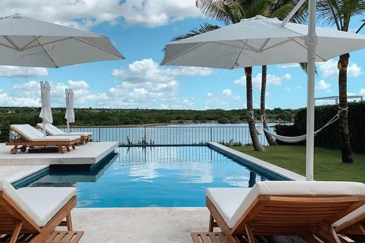 Casa Delfin - Serenity Overlooking the River