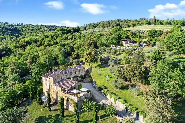 Chiusarella by Arceno Rentals Club