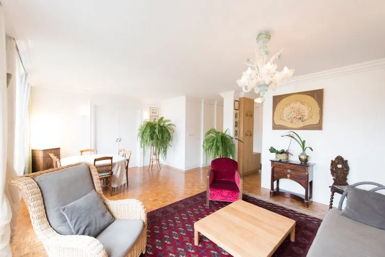 Apartment near Pont de Grenelle image 4