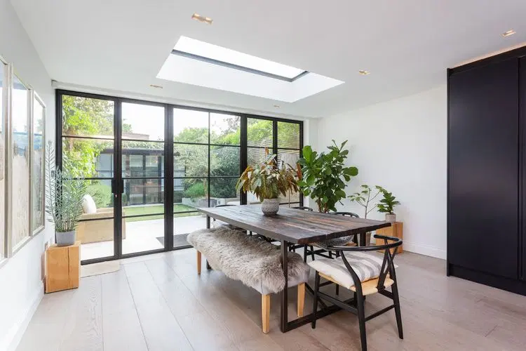 Phenomenal in Fulham image 3