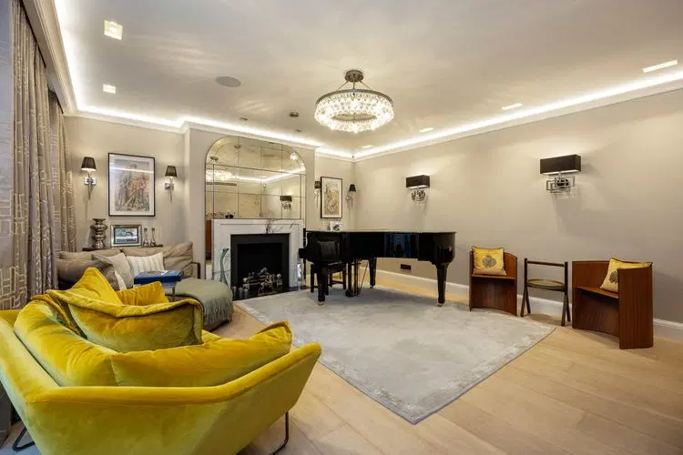 Lavish and Luxe image 2