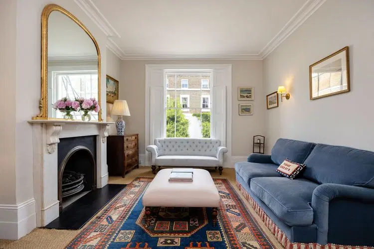 The Oval House