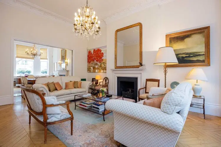The Kensington Townhouse image 2