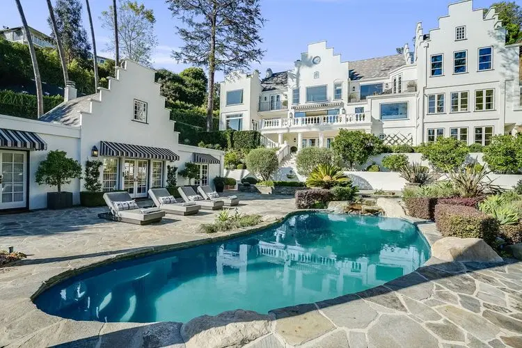 Summitridge Villa image 1