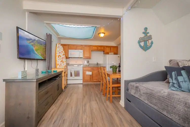 Beach Retreat image 3