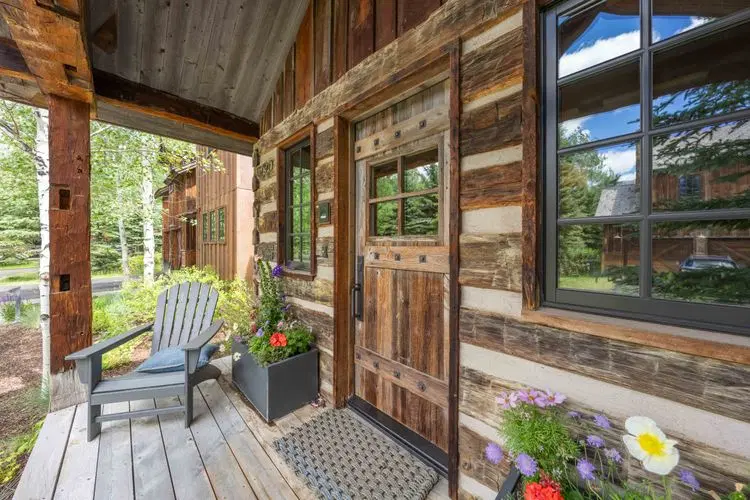 Shooting Star Cabin 05 image 3