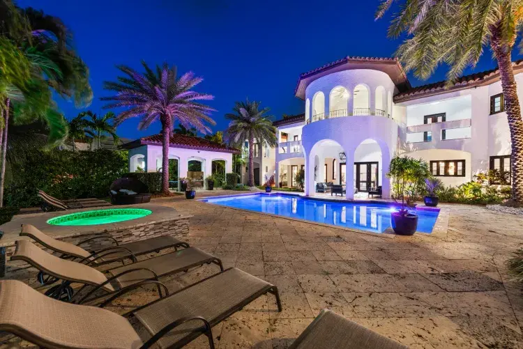 Villa Valencia image 1